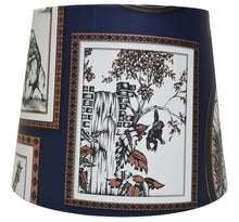 Load image into Gallery viewer, Safari animals table lamp shade